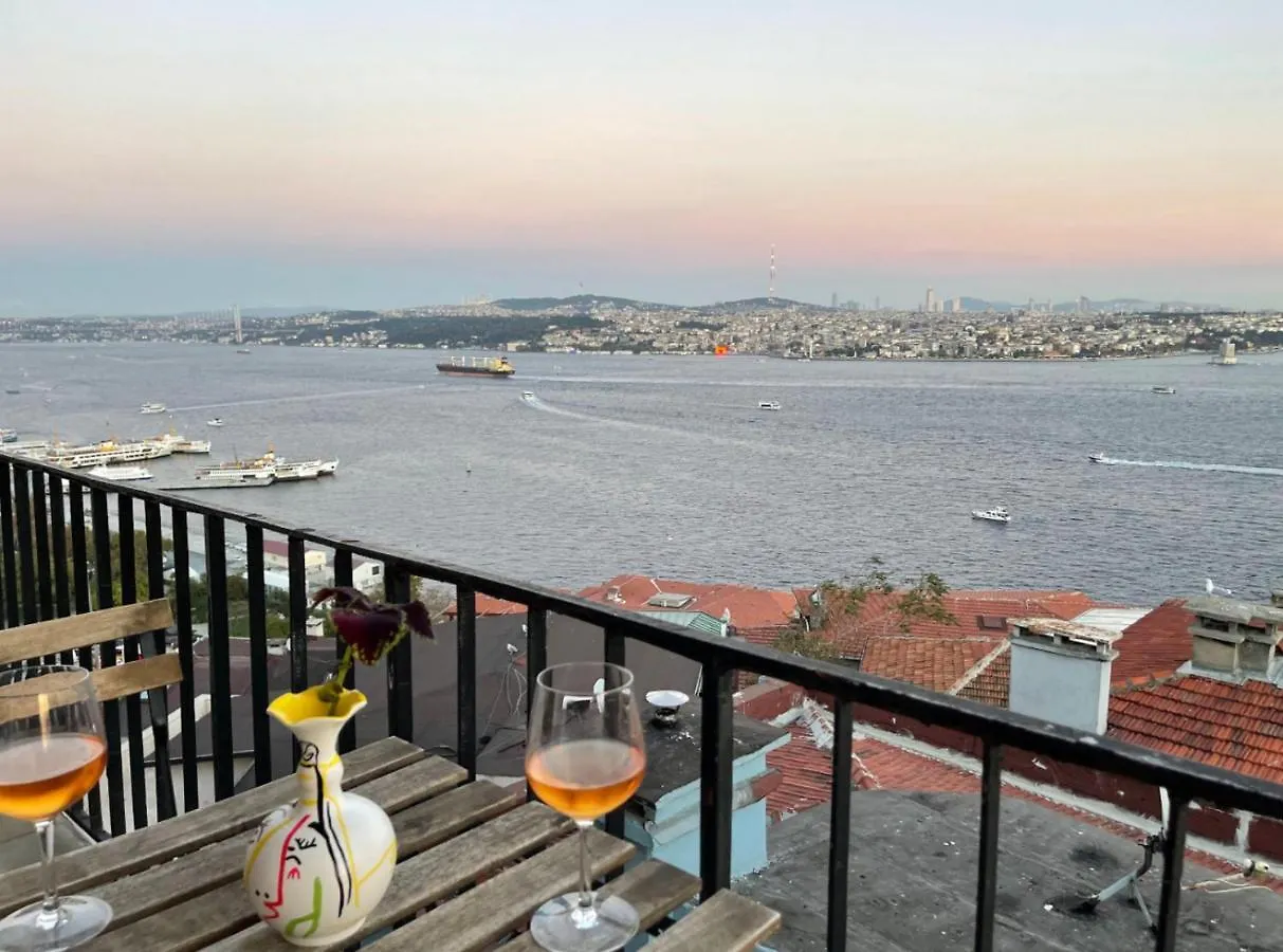 Art Loft , 270* Full Sea View In Cihangir Apartment Istanbul